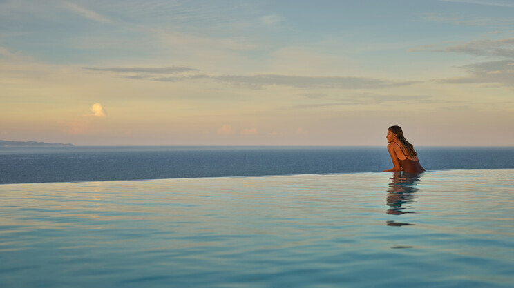 Elix, Mar-Bella Collection